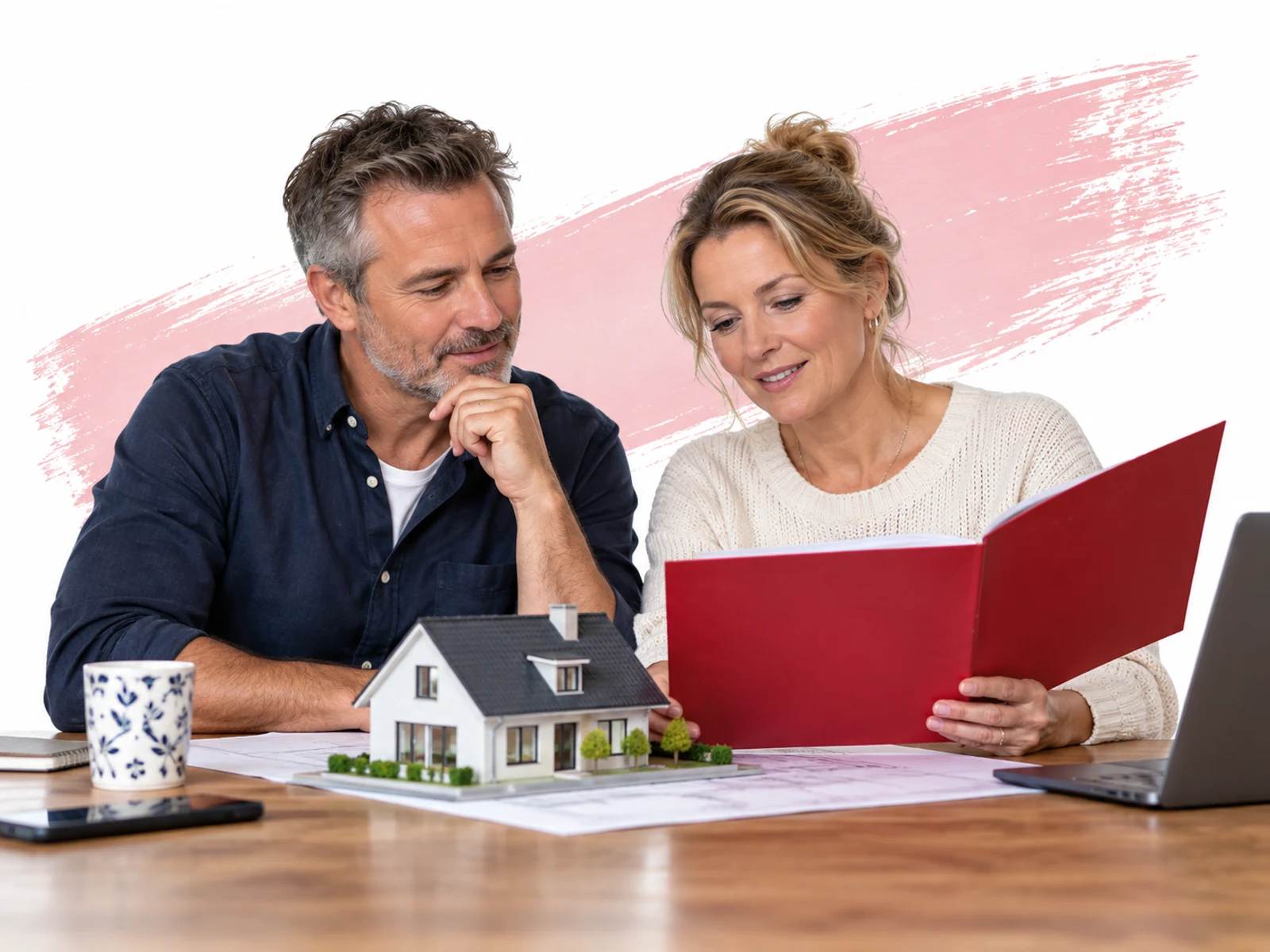 Ondernemers bespreken de financiering van een pand.