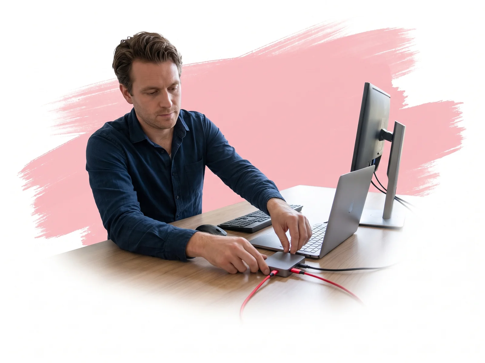 Ondernemer sluit zijn nieuwe werkplek aan met een rode kabel.