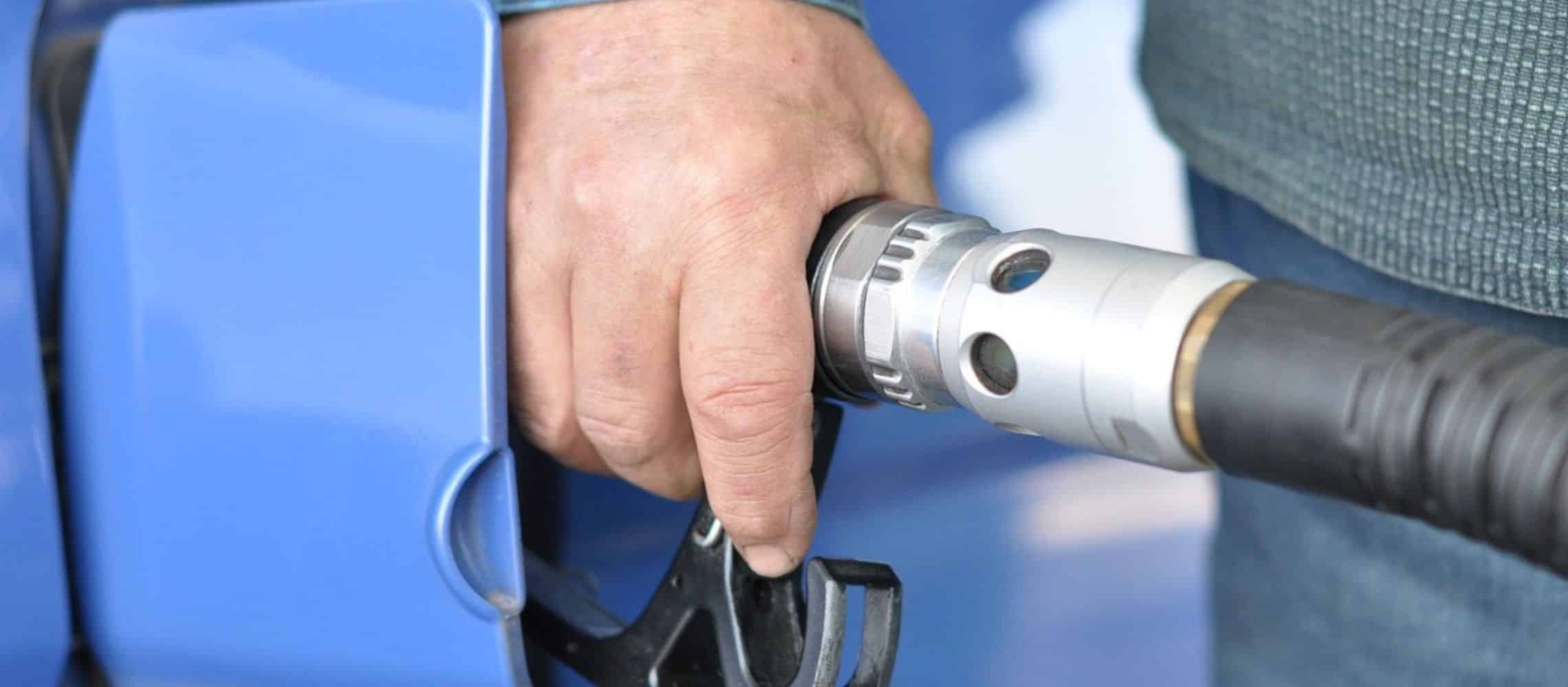 Hoe kan een tankpas uw bedrijfskosten verminderen