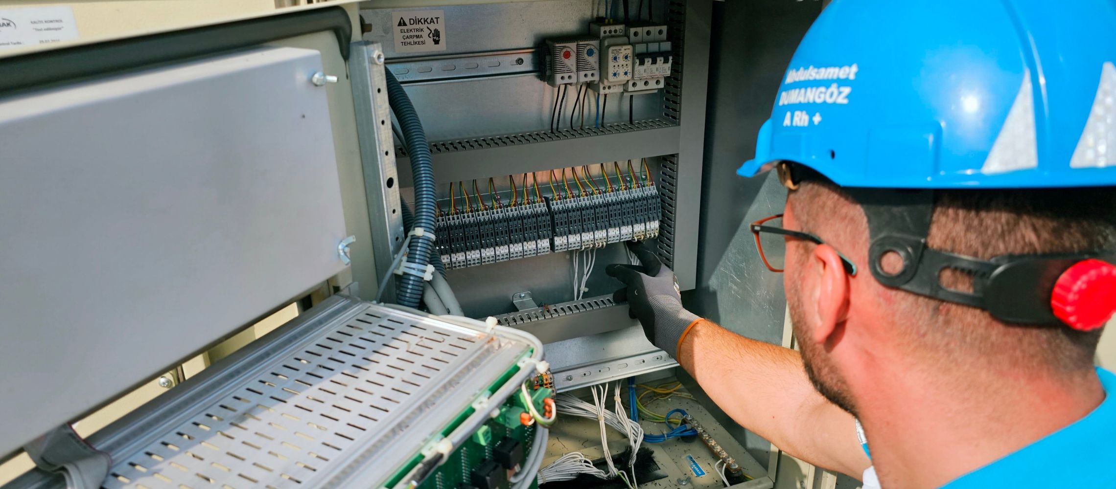 Elektrische installatie laten keuren: verplicht? Dit moet je als ondernemer weten