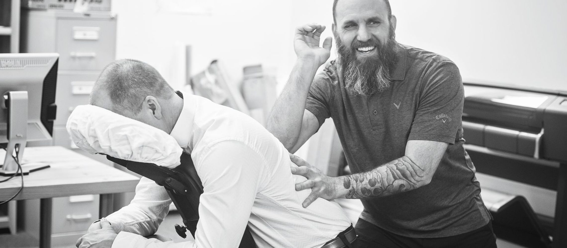 Voordelen van stoelmassage op het werk