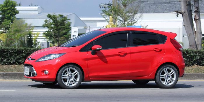 Ford Fiesta Red vs Opel Corsa - De Zaak autotest